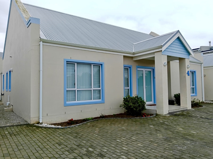 To Let 3 Bedroom Property for Rent in Sandbaai Western Cape